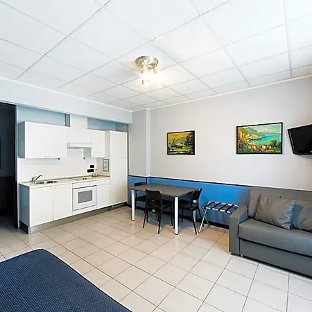 Tirreno Otel Cenova