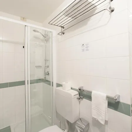 Tirreno Hotel Genua