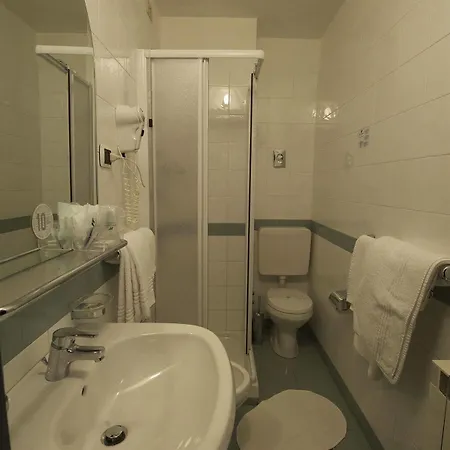 Tirreno Hotel