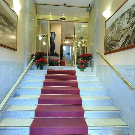 Hotel Tirreno 3*