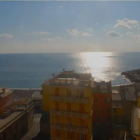 Tirreno Hotel Gênes
